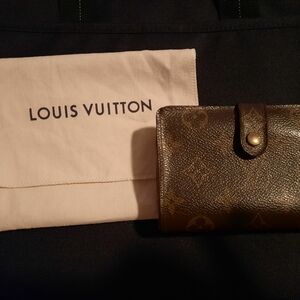 Authentic Louis vuitton French wallet